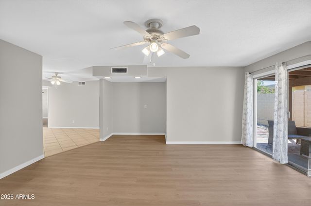 517 W DUKE Drive, Tempe, AZ 85283