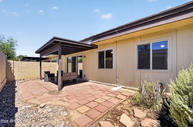 517 W DUKE Drive, Tempe, AZ 85283
