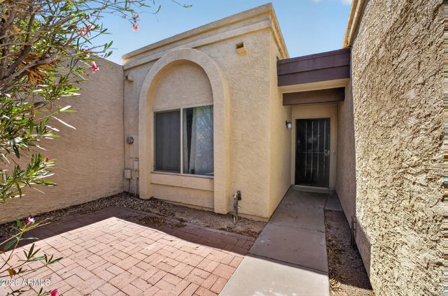 517 W DUKE Drive, Tempe, AZ 85283
