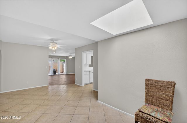 517 W DUKE Drive, Tempe, AZ 85283