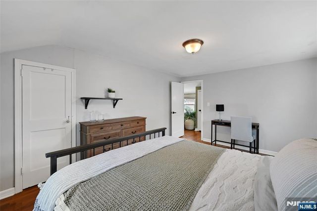 2-05 33rd Street, Fair Lawn, NJ 07410
