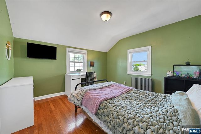 2-05 33rd Street, Fair Lawn, NJ 07410
