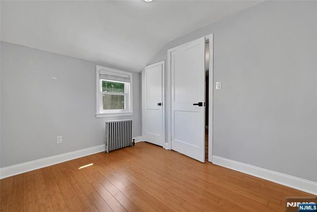 2-05 33rd Street, Fair Lawn, NJ 07410