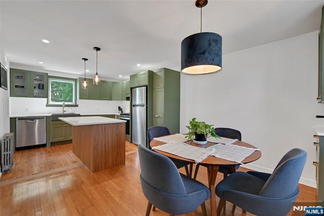 2-05 33rd Street, Fair Lawn, NJ 07410