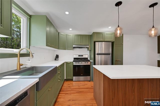 2-05 33rd Street, Fair Lawn, NJ 07410
