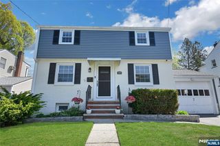 2-05 33rd Street, Fair Lawn, NJ 07410