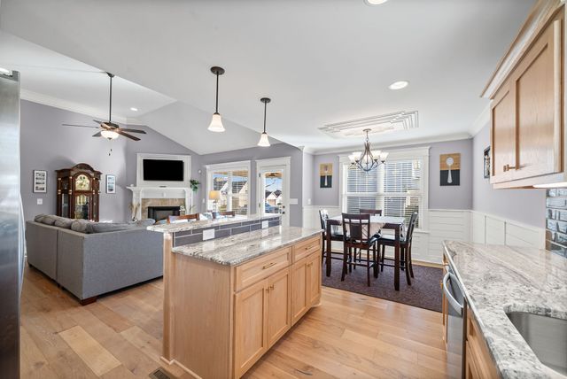 352 Lowline Dr, Clarksville, TN 37043