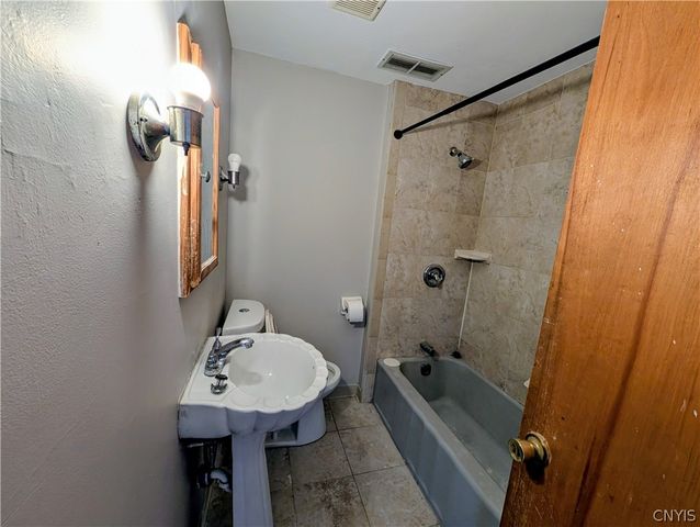 511 Dewitt Street, Syracuse, NY 13203