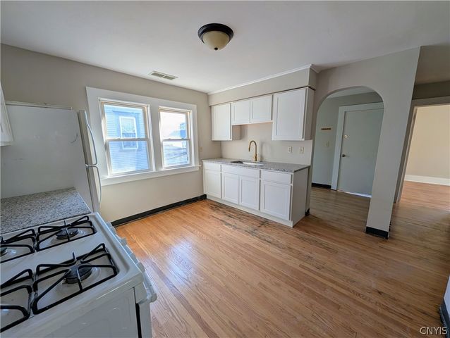 511 Dewitt Street, Syracuse, NY 13203