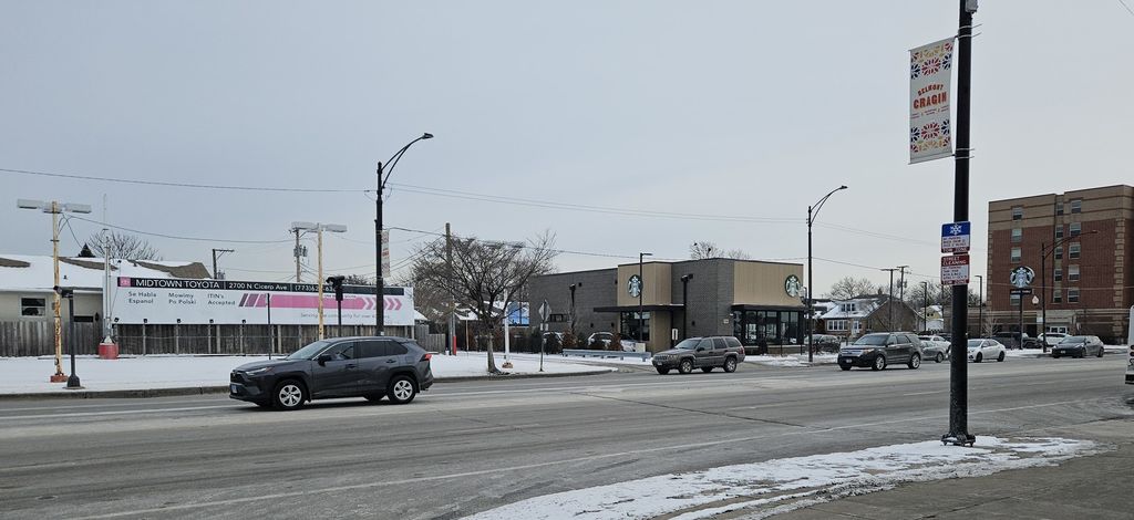 Image 2 of property listing at 4755 W Diversey Avenue, Chicago, IL 60639