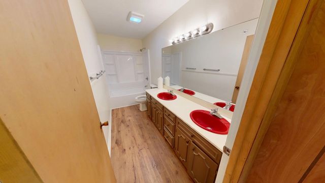 1424 Rue Des Chene, Westlake, LA 70669