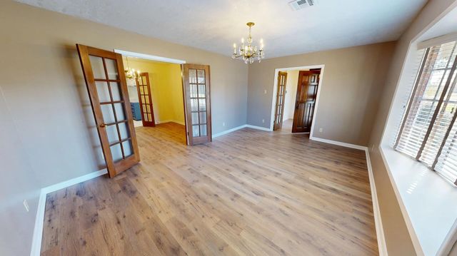 1424 Rue Des Chene, Westlake, LA 70669