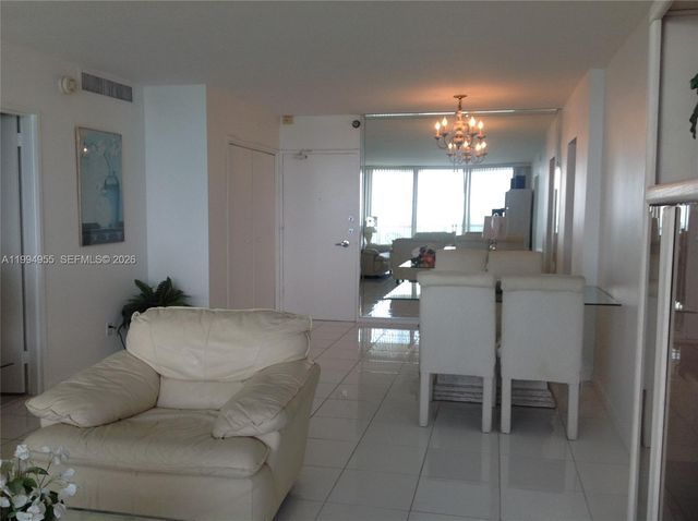 5151 Collins Ave 1119, Miami Beach, FL 33140
