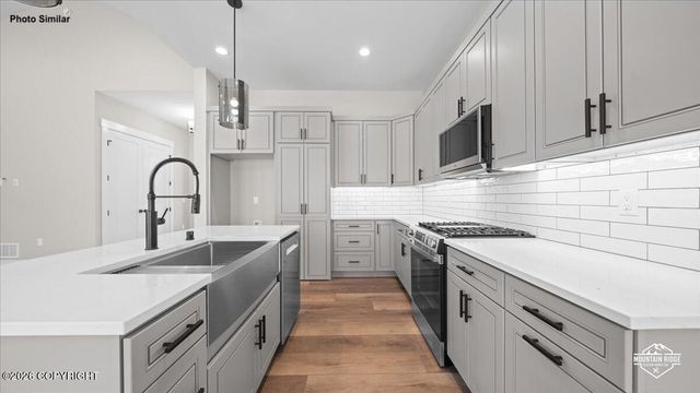 2529 S Sanctuary Drive, Palmer, AK 99645