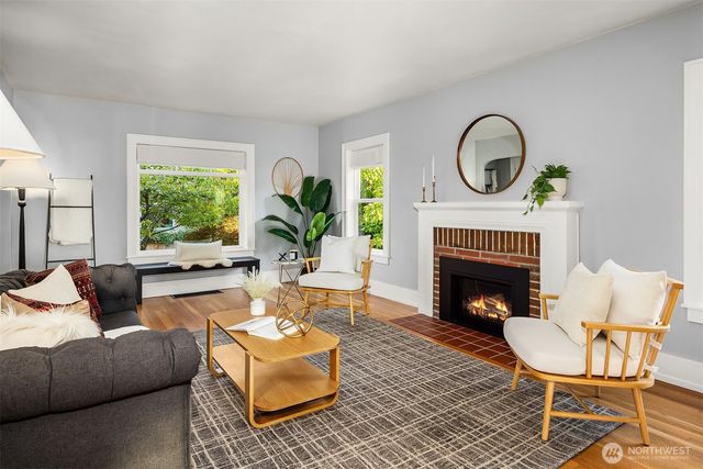 7209 2nd Avenue NW, Seattle, WA 98117