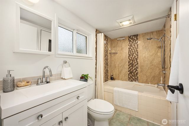7209 2nd Avenue NW, Seattle, WA 98117