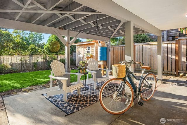 7209 2nd Avenue NW, Seattle, WA 98117
