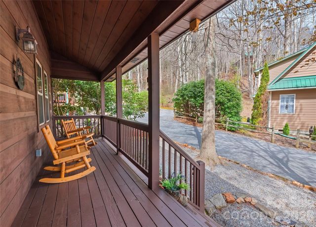 41 Trapper Lane, Waynesville, NC 28785