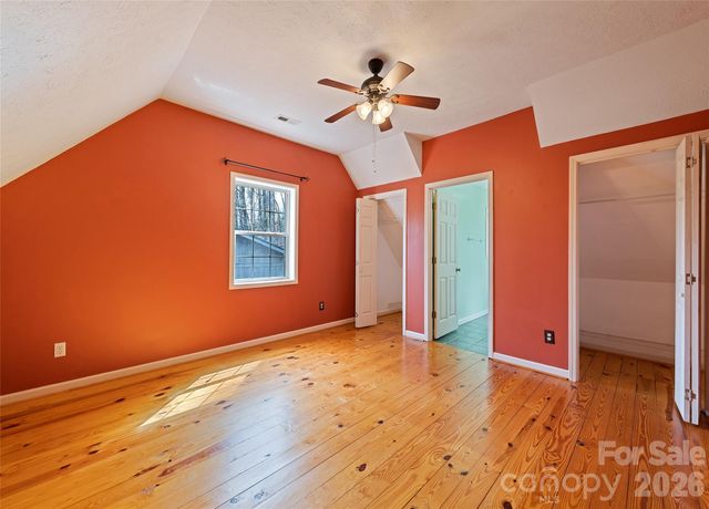 41 Trapper Lane, Waynesville, NC 28785