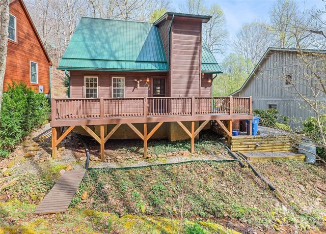 41 Trapper Lane, Waynesville, NC 28785