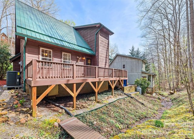 41 Trapper Lane, Waynesville, NC 28785