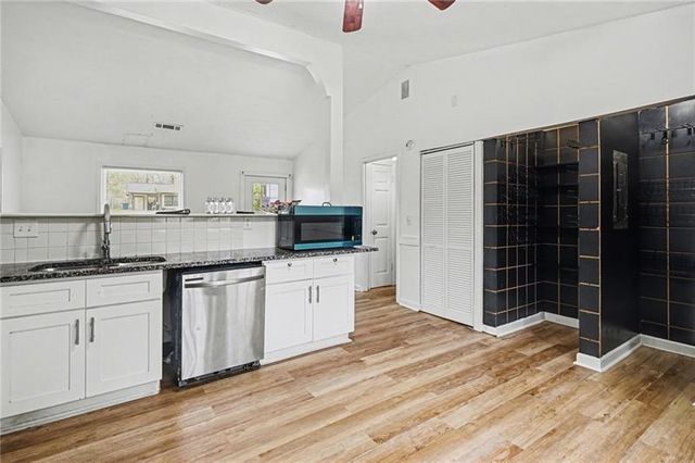 400 Hemlock Dr., Lawrenceville, GA 30046