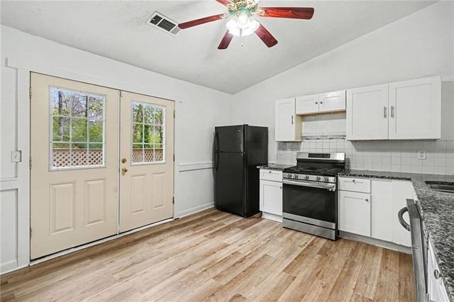 400 Hemlock Dr., Lawrenceville, GA 30046