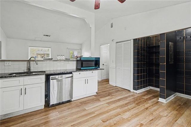 400 Hemlock Dr., Lawrenceville, GA 30046
