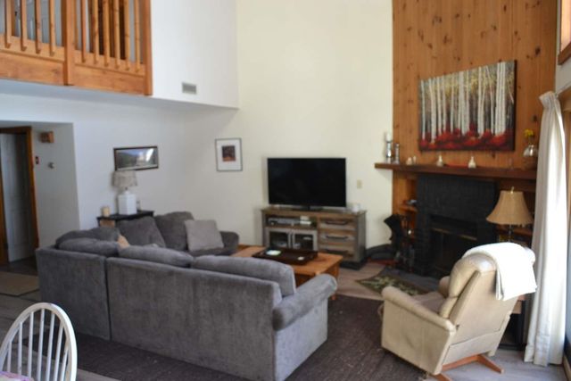 4B Newfane Cir, Dover, VT 05356