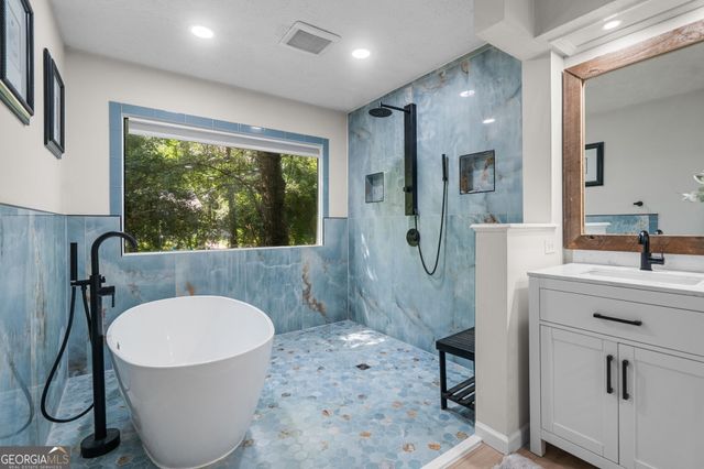 214 Montauk Lane, Richmond Hill, GA 31324