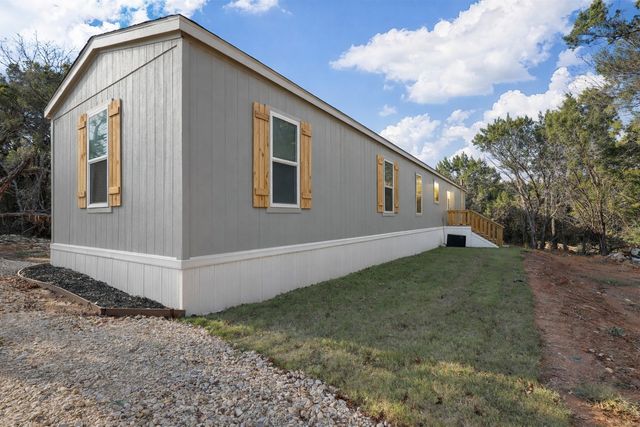 2610 Pinoak Street, Granbury, TX 76048