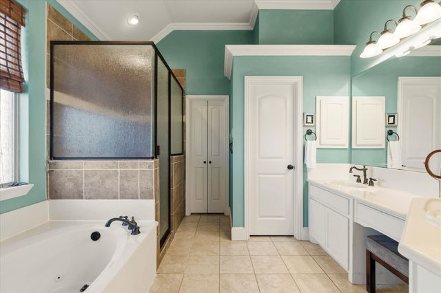 7710 Fall Creek Road, Terrell, TX 75160