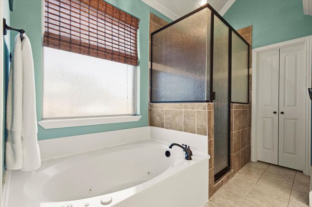 7710 Fall Creek Road, Terrell, TX 75160