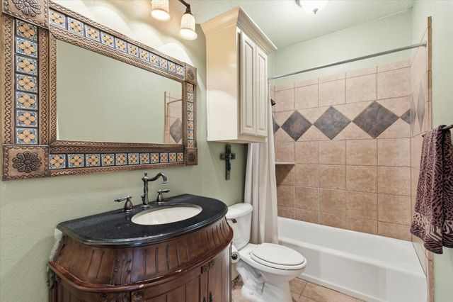 7710 Fall Creek Road, Terrell, TX 75160