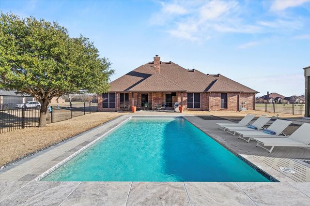 7710 Fall Creek Road, Terrell, TX 75160