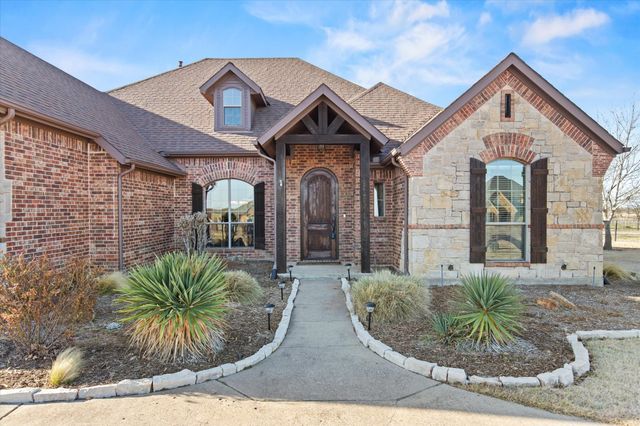 7710 Fall Creek Road, Terrell, TX 75160