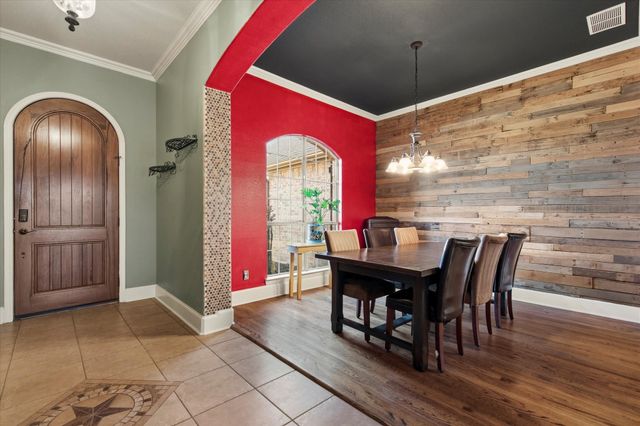 7710 Fall Creek Road, Terrell, TX 75160