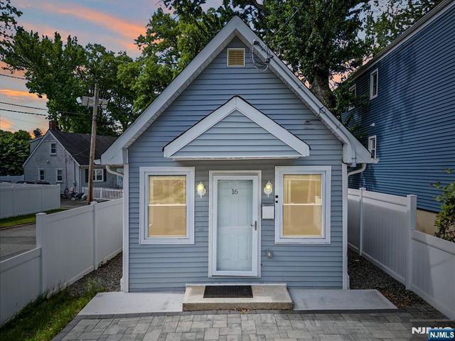 16 W Grove Street, Bogota, NJ 07603