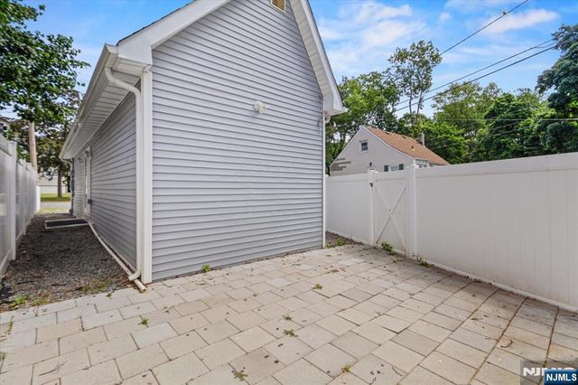 16 W Grove Street, Bogota, NJ 07603