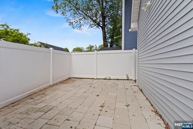 16 W Grove Street, Bogota, NJ 07603