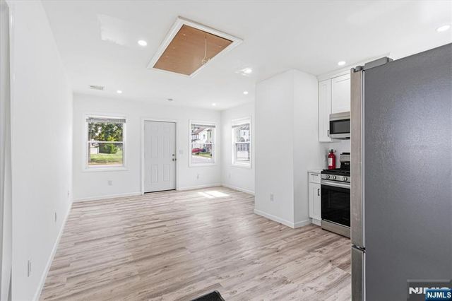 16 W Grove Street, Bogota, NJ 07603