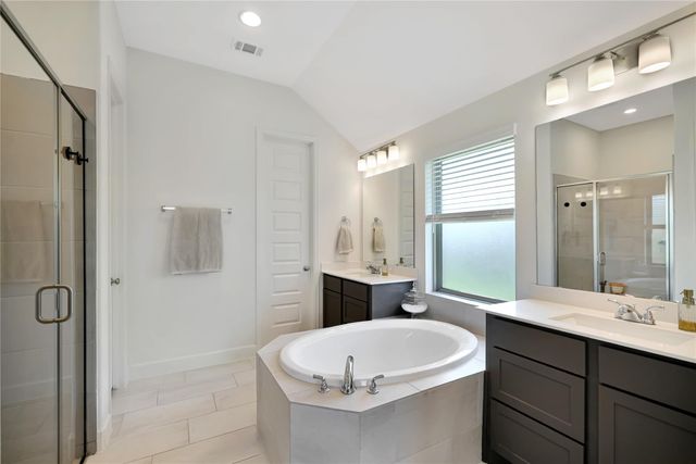 452 Texoma Plains Drive, Conroe, TX 77384