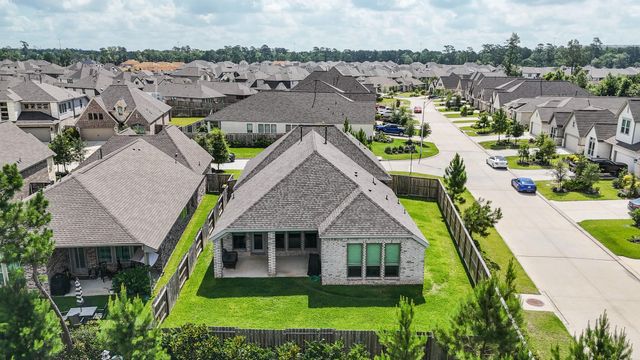 452 Texoma Plains Drive, Conroe, TX 77384