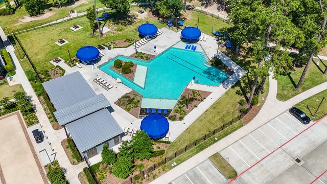 452 Texoma Plains Drive, Conroe, TX 77384