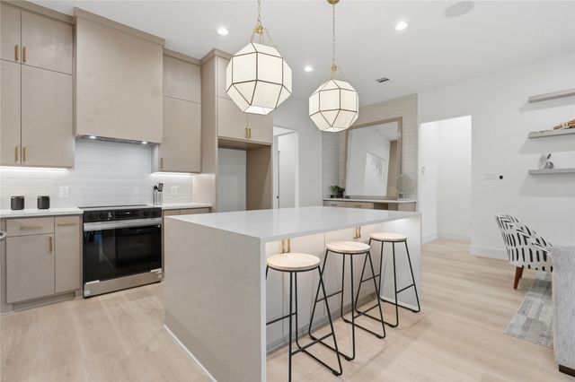 3031 Valentine Street, Dallas, TX 75215