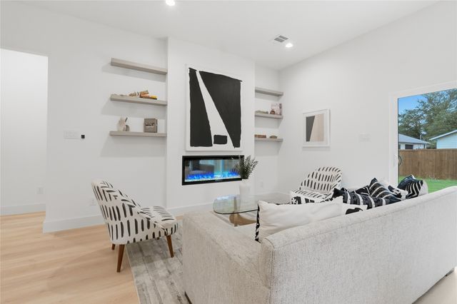 3031 Valentine Street, Dallas, TX 75215