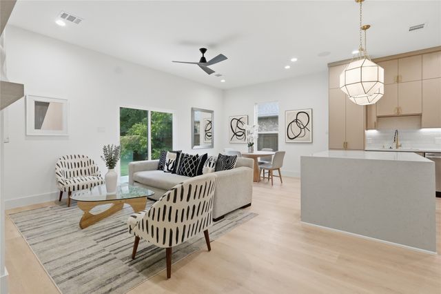 3031 Valentine Street, Dallas, TX 75215