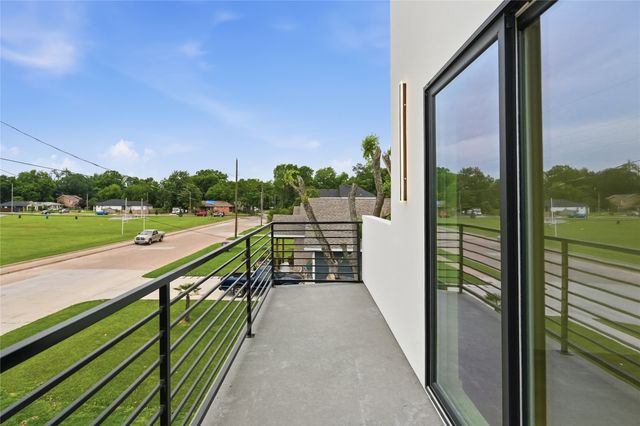 3031 Valentine Street, Dallas, TX 75215