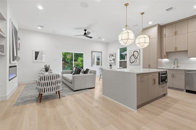 3031 Valentine Street, Dallas, TX 75215