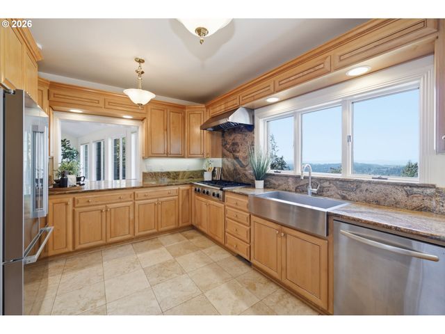 31613 PRUETT Rd, Eugene, OR 97405